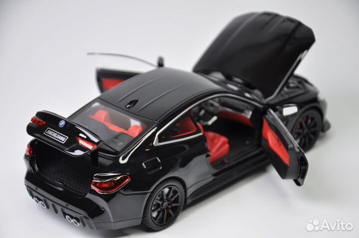 Модель авто BMW M4 Coupe G82/G83 1:24 металл