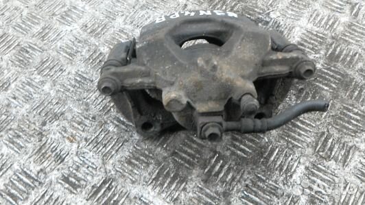 Суппорт тормозной передний правый opel astra J (83