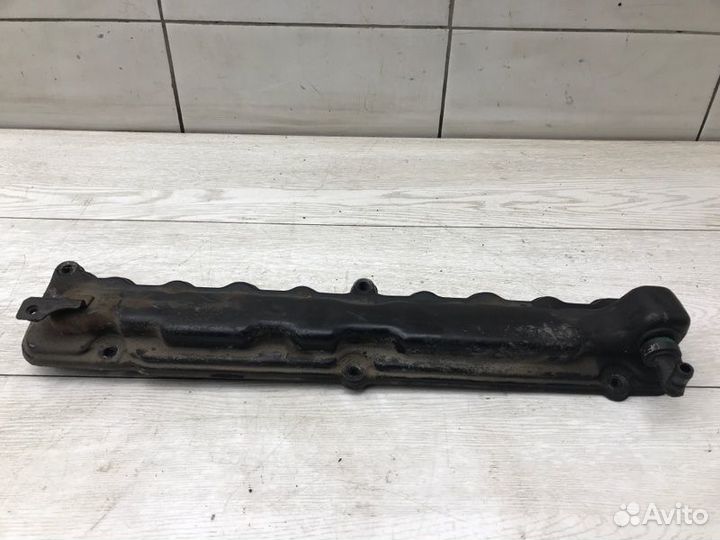 Клапанная крышка правая Mitsubishi Carisma DA2A