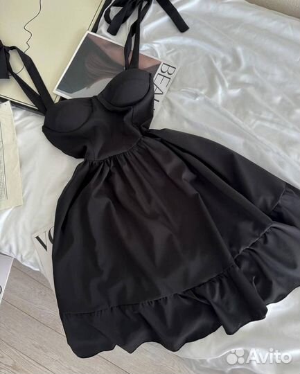 Женское черное платье S,M