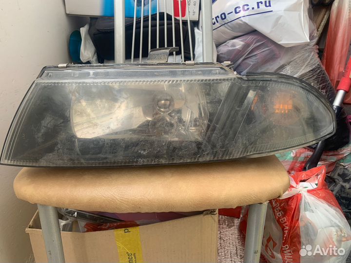 Mitsubishi Carisma фары