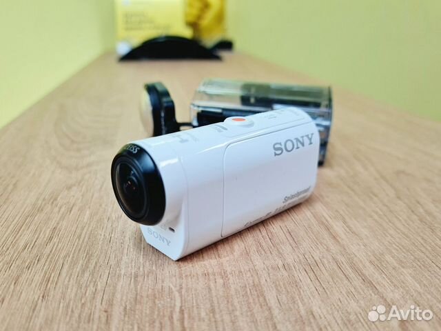 Экшн камера Sony HDR AZ1 купить в Челябинске | Электроника | Авито