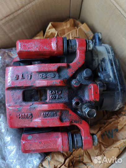 Суппорт задний левый Киа Оптима 4