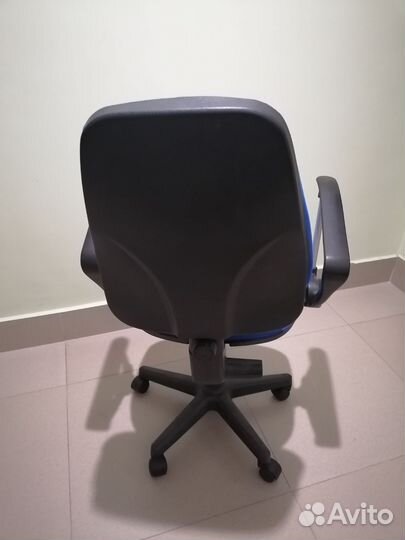 Компьютерное кресло