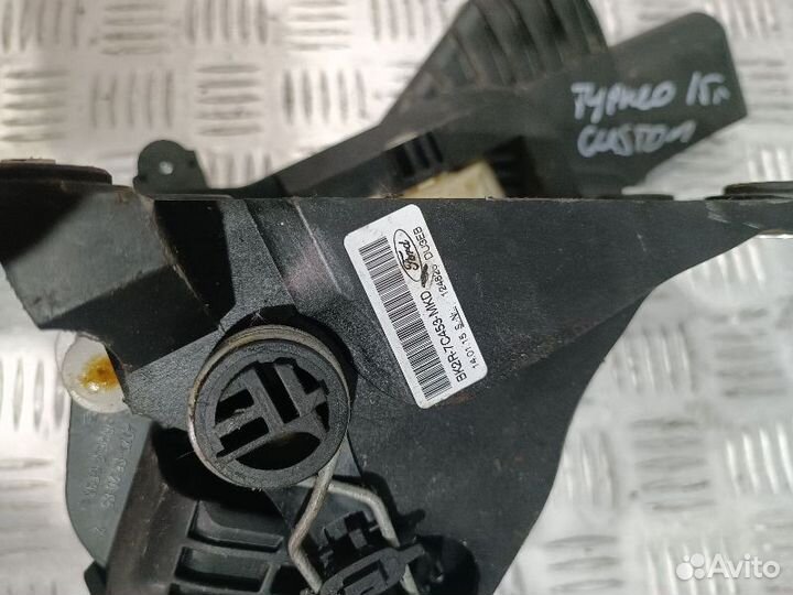 Кулиса Ford Tourneo Connect