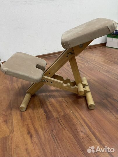 Стул ортопедический