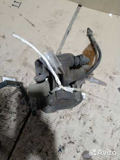 Суппорт передний Honda Stepwgn RK1