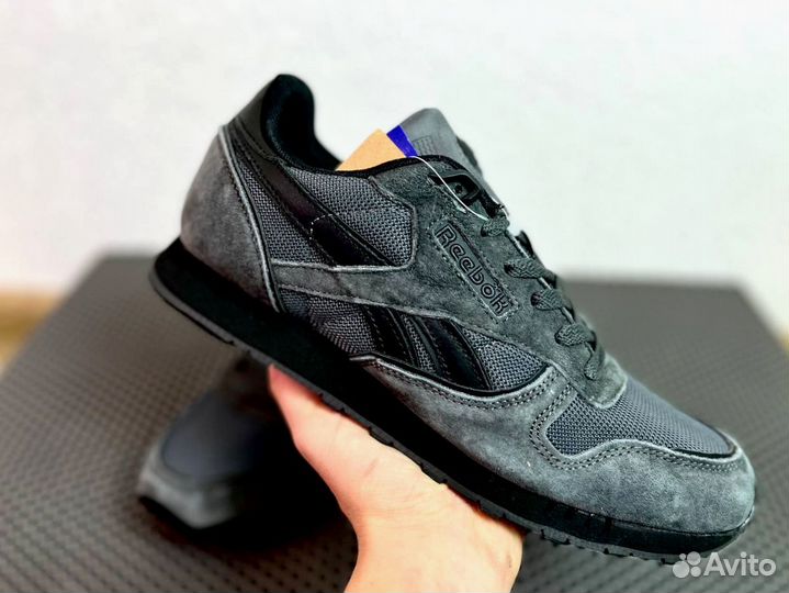 Кроссовки Reebok долговечные