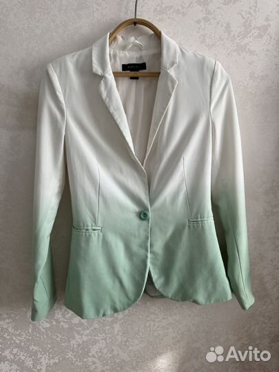 Пиджак женский белый