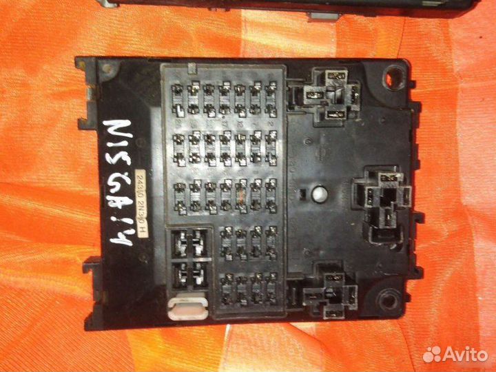 Блок предохранителей Nissan Almera N15