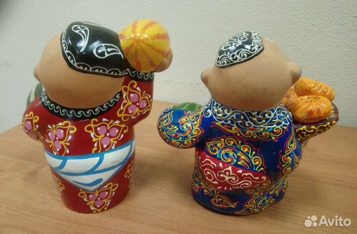 Глиняные фигурки весёлых бахчеводов