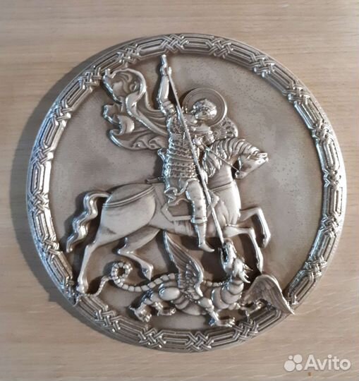 Декор на стену