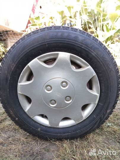 Bridgestone Blizzak VRX 185/70 R14