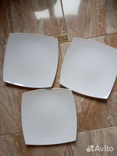 Тарелки плоские