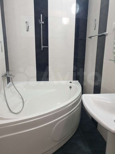 2-к. квартира, 61 м², 3/9 эт.