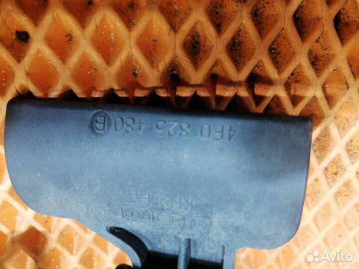 Крюк замка капота Audi A6 C6 4F ccea 2010