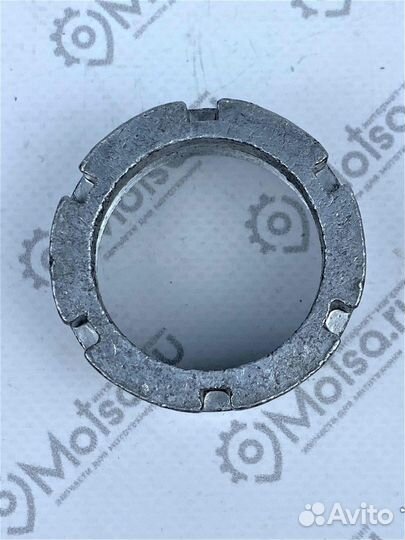 Гайка Урал глушителя