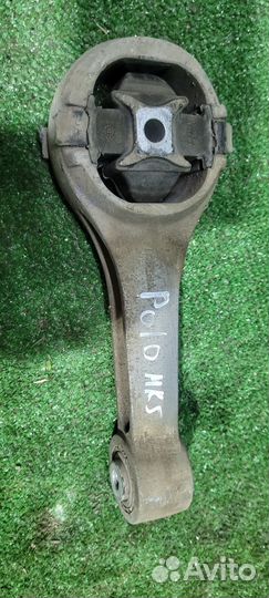 Опора двигателя задняя Volkswagen Polo Sedan мк5