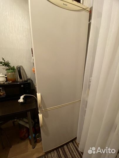 Холодильник на запчасти