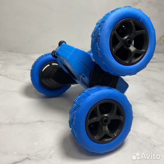 Машинка на пульте управления для ребенка