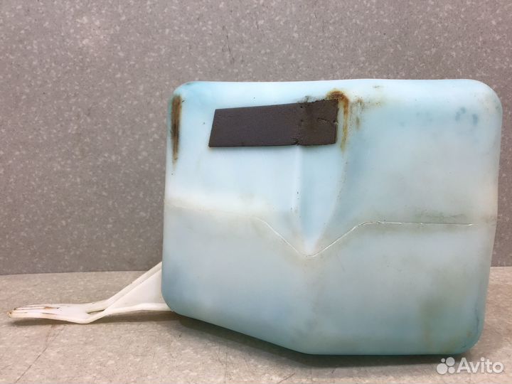 Бачок омывателя лобового стекла VAZ LADA Kalina 20