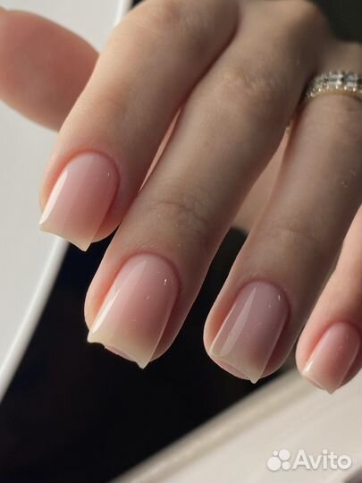 Маникюр и педикюр