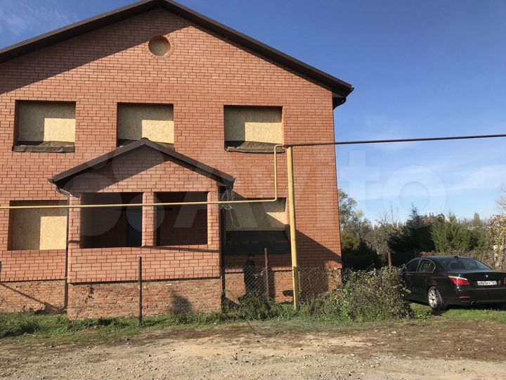 Дом 300 м² на участке 17 сот.