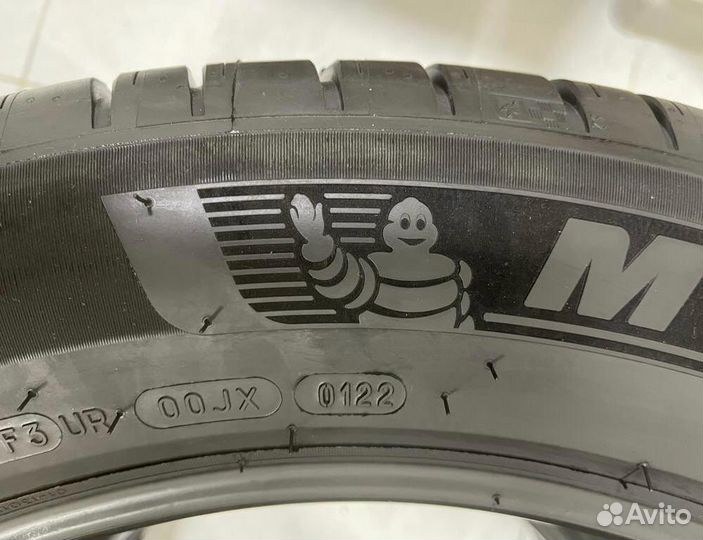 Michelin Pilot Sport 4 SUV 265/50 R20 107V