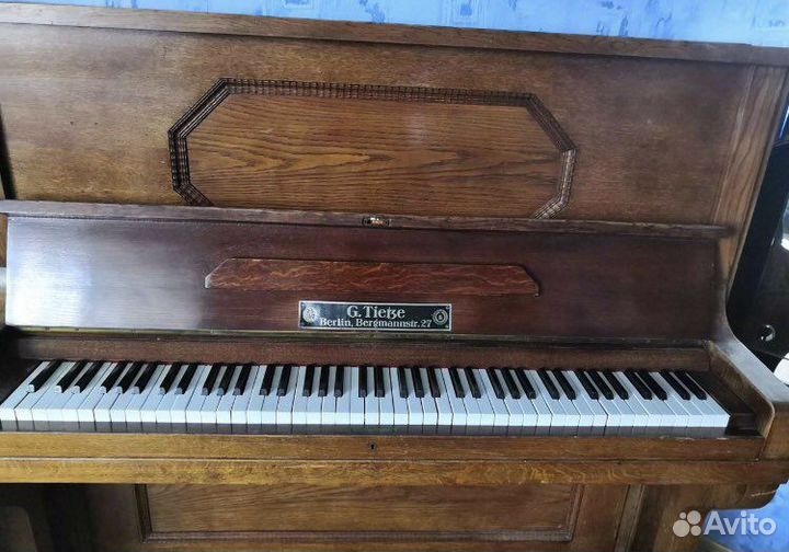 Старинное немецкое пианино