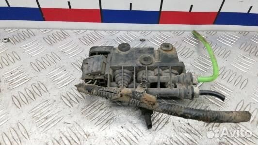 Клапан пневмоподвески land rover range rover sport