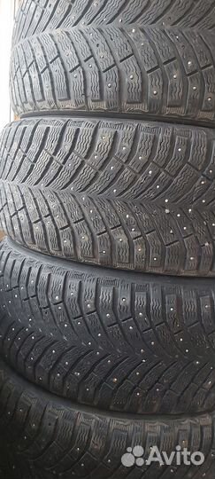 Michelin X-Ice North 4 235/50 R18