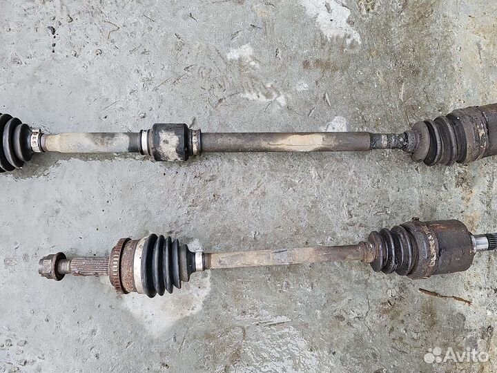 Привод передний левый,правый Hyundai i30 1.6 МКПП