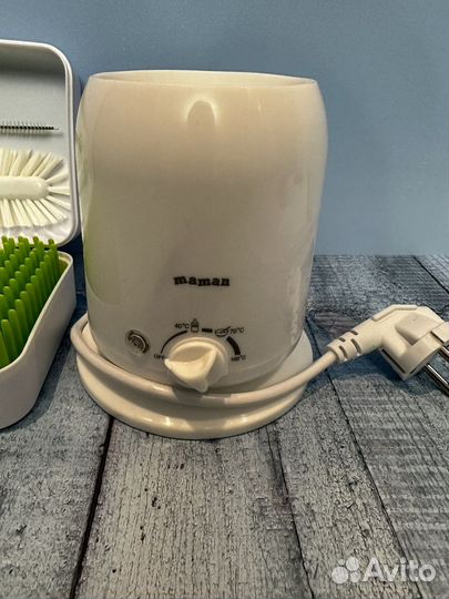 Подогреватель детского питания и набор для посуды