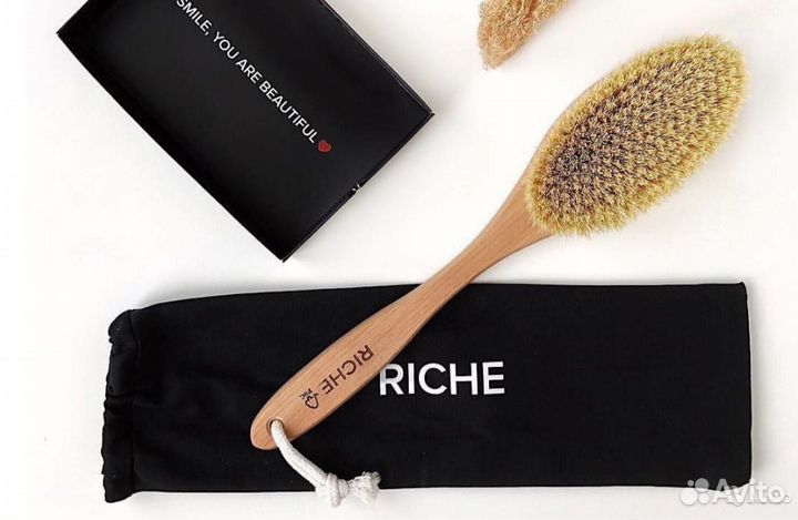 Антицеллюлитная щетка riche