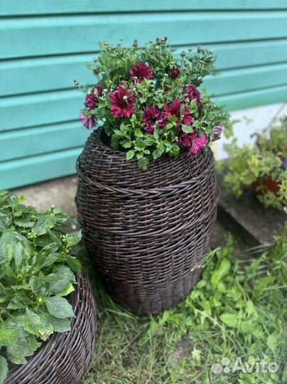 Кашпо для цветов плетеное
