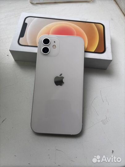 iPhone 12, 64 ГБ