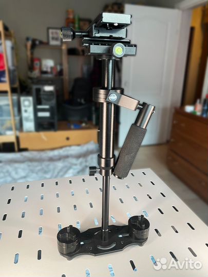 Ручной стабилизатор Steadicam S40, 40 см