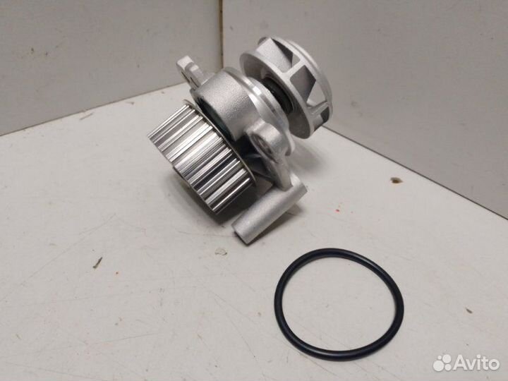 Помпа водяная Audi A4 B5 (1994-2001)