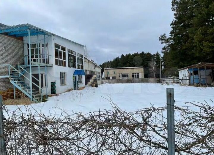 Нежилое здание, 1 169,8 м² + зу, 3 890,0 м²