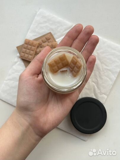 Ароматическая свеча с шоколадками