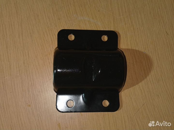 Кронштейн брызговика DAF