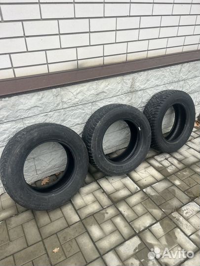 Nokian Tyres Hakkapeliitta 8 SUV 215/65 R16 102T