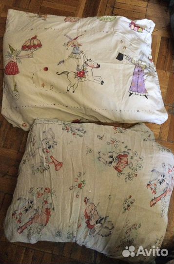 Подушка пуховые с наволочкой