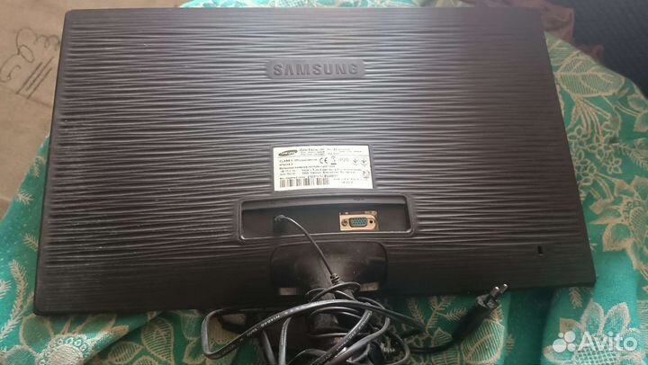 Монитор Samsung