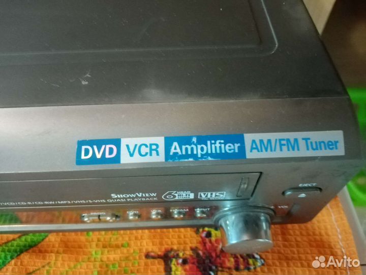 Видеомагнитофон VCR/DVD combo