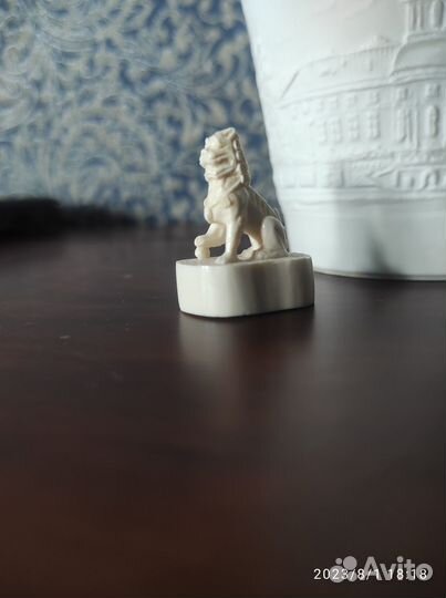 Кость мамонта Собака фу