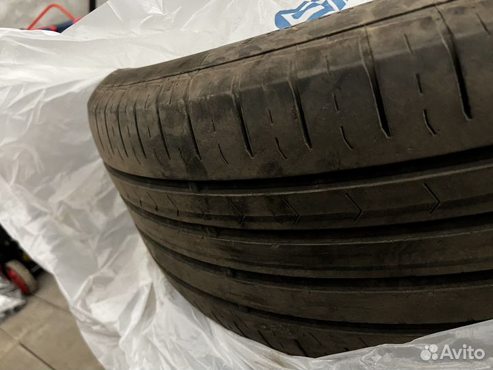 Continental ContiPremiumContact 5 215/55 R17