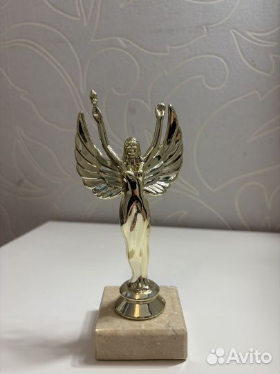 Кубки новые наградные