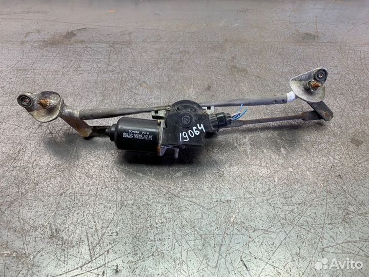 Трапеция дворников с двигателем Toyota Corolla