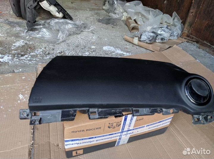 Торпедо наклалка (airbag) mazda 3